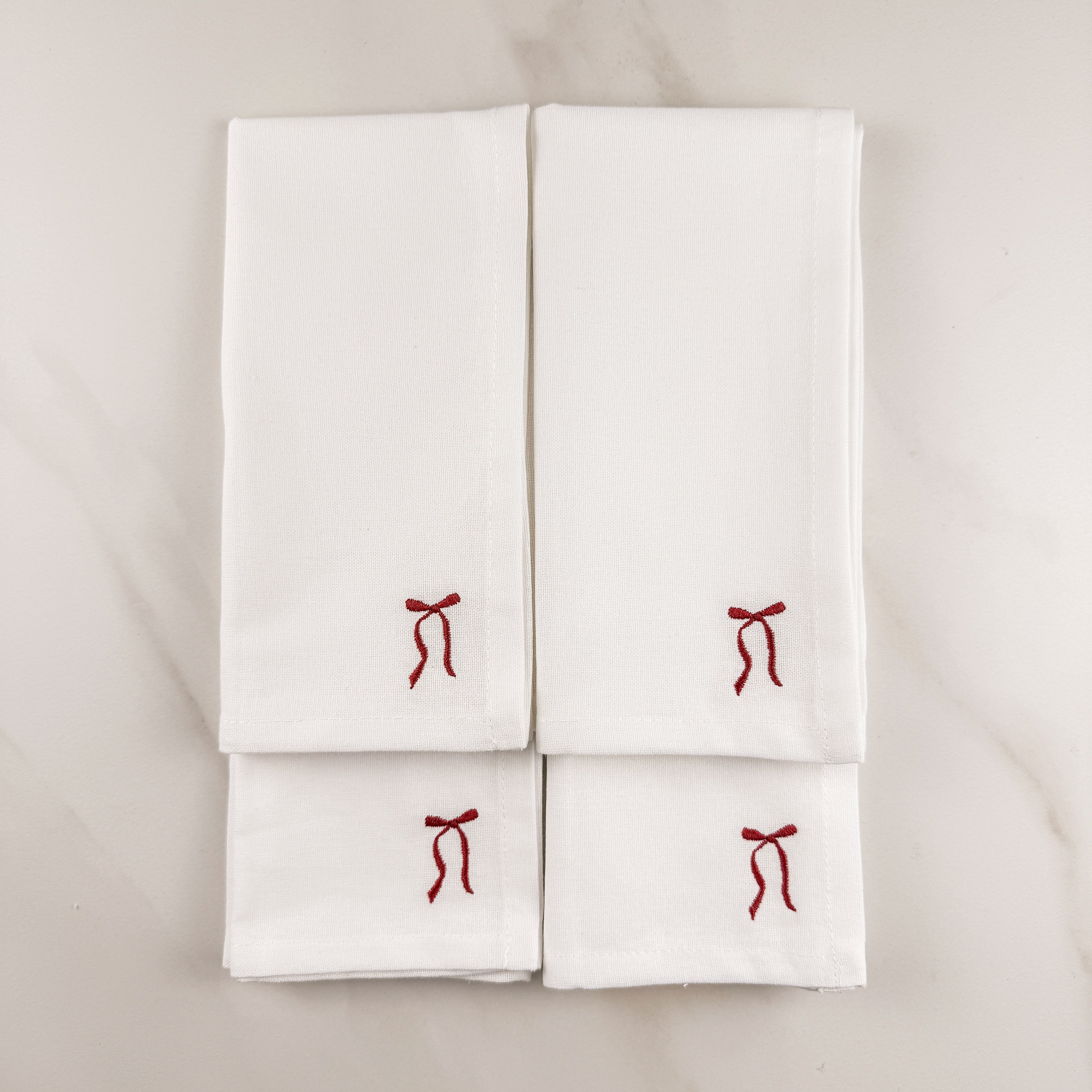 Bow Embroidered Dinner Napkin Set