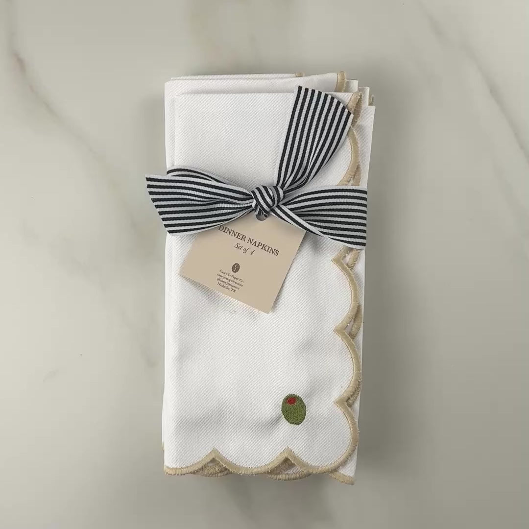 Load video: Scalloped Olive Embroidered Dinner Napkin Set